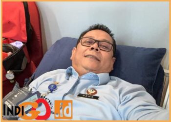 Direktur Jenderal HAM, Dr. Dhahana Putra saat donor datah, Selasa (8/8).
