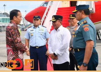 Presiden RI, Jokowi saat tiba dibandara KNO Deliserdang, Sabtu (19/8).