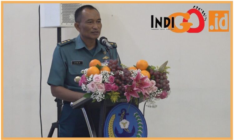 Kadisminpers Pushidrosal Letkol. Laut (KH) Joko Pramono saat memberikan pengarahan kepada anggota jalasenastri, Rabu (23/8).