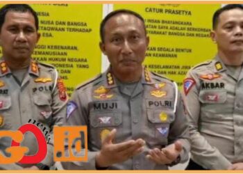 Direktur Lalu Lintas Polda Sumut, Kombes. Pol. Muji Ediyanto saat konferensi pers, Kamis (24/8).