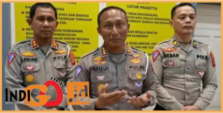 Direktur Lalu Lintas Polda Sumut, Kombes. Pol. Muji Ediyanto saat konferensi pers, Kamis (24/8).