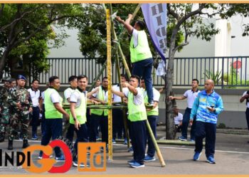 Personel Pushidrosal saat ikuti kegiatan lomba, Jumat (11/8).