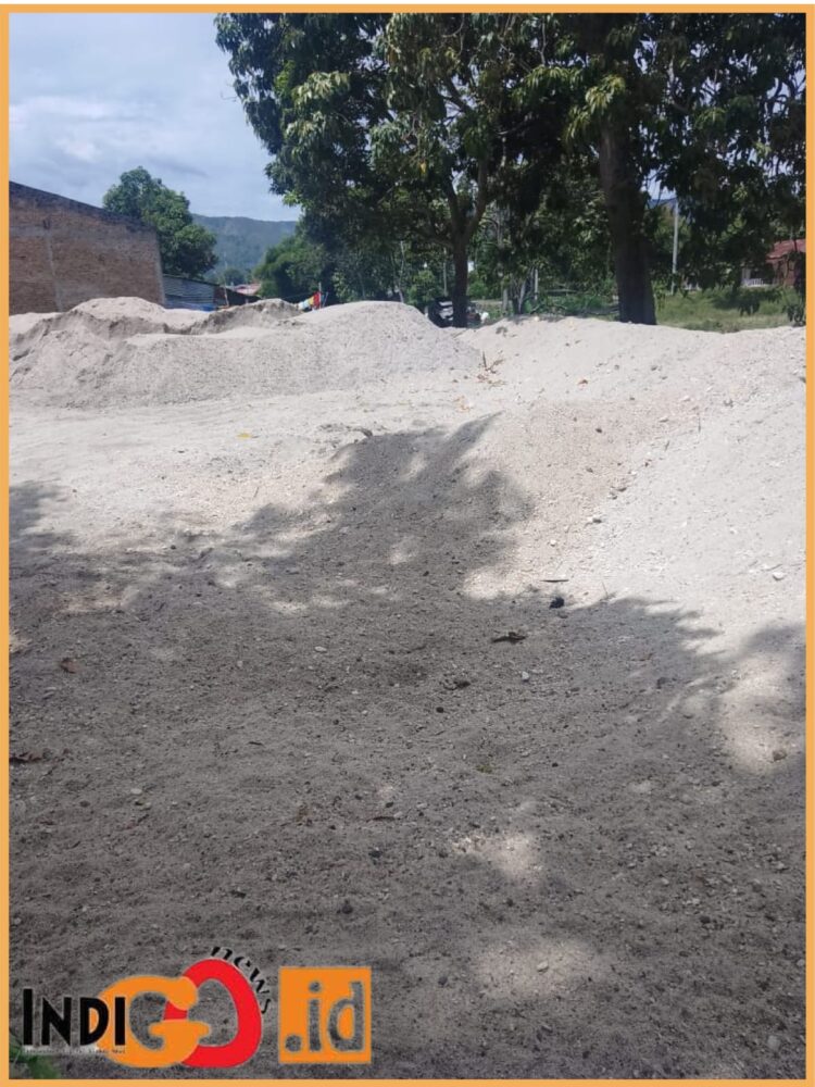 Lokasi galian sedimen pasir yang tidak memiliki izin dan dijual kepada panglong tak miliki izin, Sabtu (12/8).