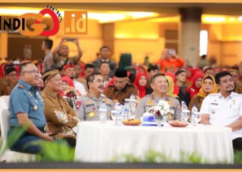 Wakapolri, Komjen. Pol. Agus Adrianto didampingi Kapoldasu, Irjen. Pol. Agung Efendi bersama Walikota Medan Bobby Nasution, Rabu (20/9).