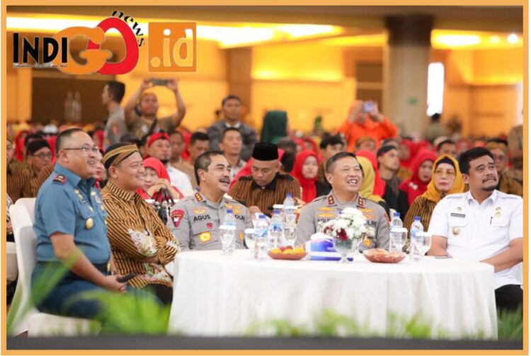 Wakapolri, Komjen. Pol. Agus Adrianto didampingi Kapoldasu, Irjen. Pol. Agung Efendi bersama Walikota Medan Bobby Nasution, Rabu (20/9).