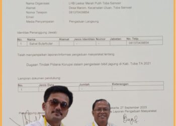Sahat Butarbutar bersama Kuasa Hukumnya Jujung Sitorus saat menunggu Pemeriksaan di Gedung Merah Putih KPK, Rabu (27/9). 