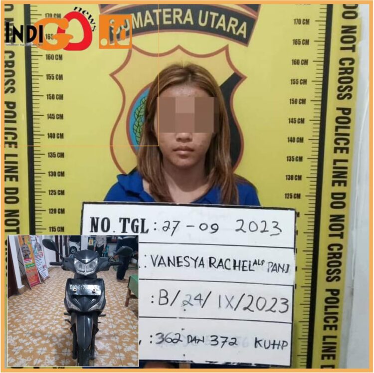 Vanesya Rachel alias Pani saat beserta barang bukti sepeda motor saat diamankan di Polsek Siantar Selatan, Kamis (28/9).