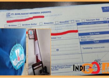 Struk setoran dan pataka serta bendera yang dibelanjakan dari dana BOS, Jumat (13/10).