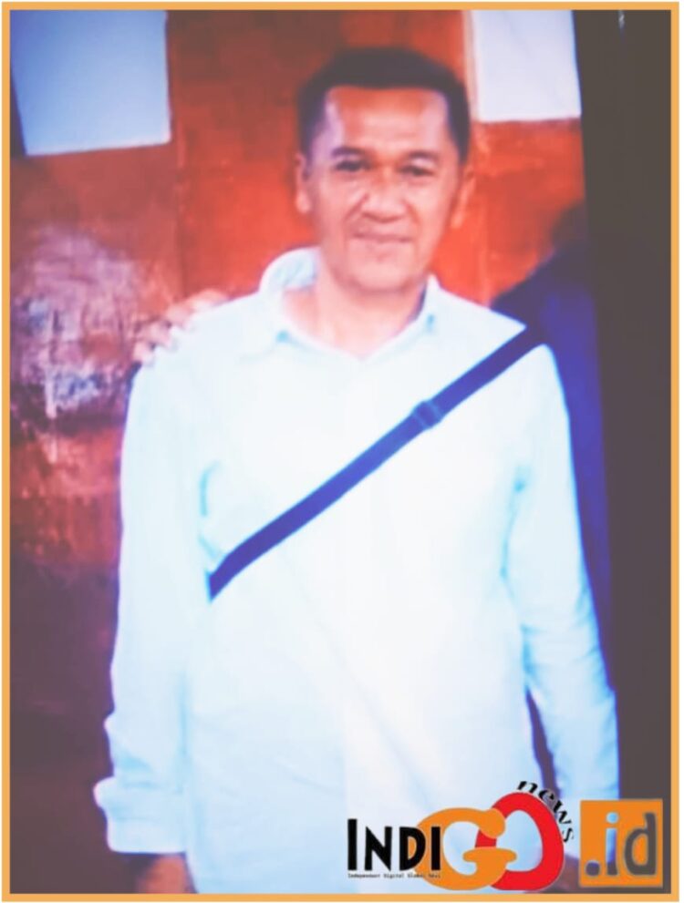 Indra, Sekdes Baja Dolok yang ikut demo, Jumat (27/10).