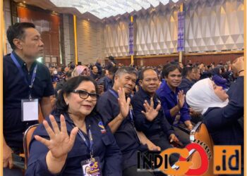 Ketua DPD Partai Nasdem Kabupaten Tapanuli Utara yang juga Wakil Ketua DPRD Taput, Fatimah Hutabarat bersama anggota DPRD Taput dari Partai Nasdem Parel Nababan, Mauliate Sitompul dan Maradonna Simanjuntak saat mengikuti bimtek, Minggu (12/11).