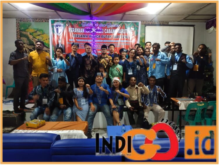 GMKI Cabang Tarutung bersama Warga Binaan Rutan kelas IIB Tarutung saat rayakan natal bersama dan berbagi kasih, Senin (11/12).