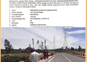 Lapora pencurian railing jembatan dijalan lingkar Ir. Soekarno dan saat Personil Polsek Siborongborong saat olah TKP, Senin (11/12).