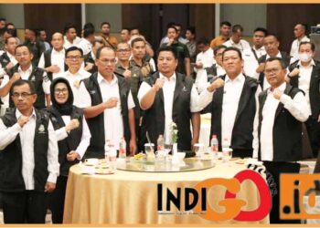 Bupati Toba, Poltak bersama Bupati Humbahas Dosmar dan Bupati Samosir Vandiko saat hadiri penyerahan DIPA oleh Gubernur Sumut, Rabu (13/12).