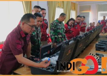 Lapas Kelas IIA Pematangsiantar saat melaksakan perawatan dan pemeliharaan senjata secara berkala, Kamis (14/12).