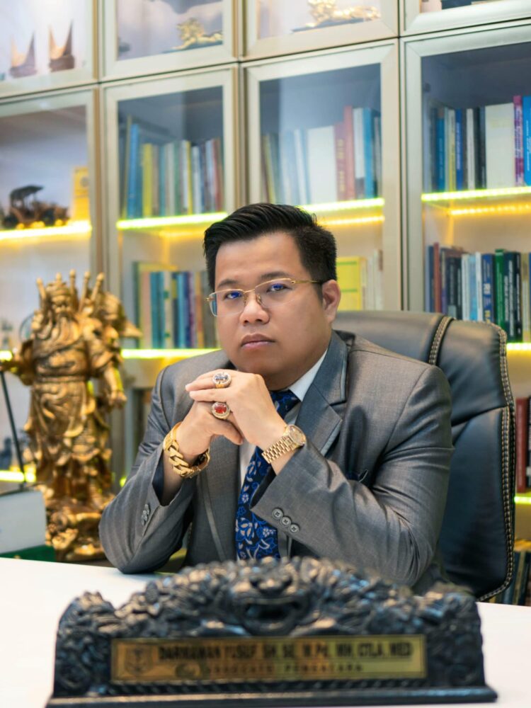 Darmawan Yusuf SH, SE, MPd, MH, CTLA, Med, Pimpinan dan Pemilik Law Firm DYA (Darmawan Yusuf & Associates), Rabu (10/1).