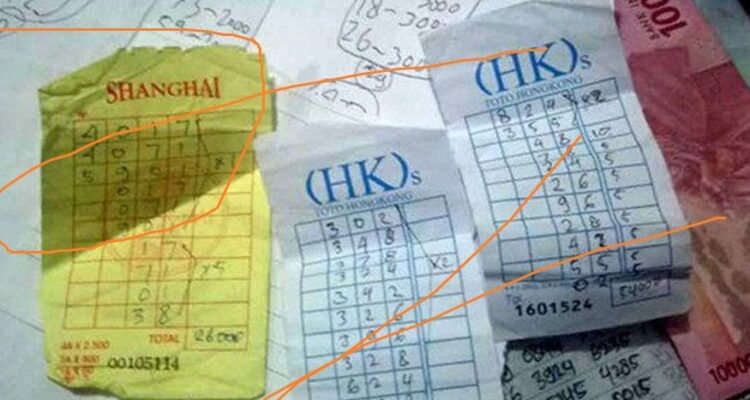 Ilustrasi kupon pembelian angka togel yang marak di Taput, Selasa (23/1).