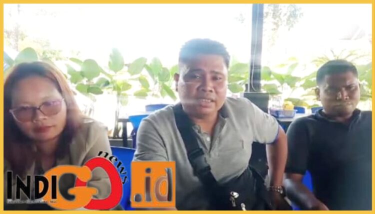 Ketua PAC IPK Kutalimbaru, Nomensen Surbakti bersama kuasa hukumnya, Kamis (24/1).