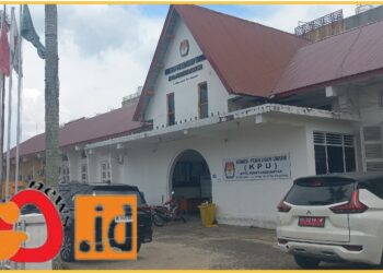 Kantor KPU Kota Pematangsiantar dijalan Tarutung yang terlihat sepi, Jumat (23/2).