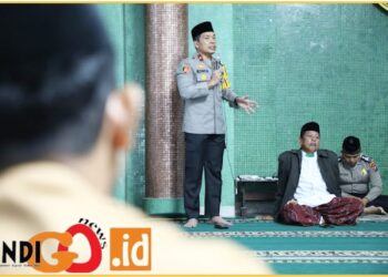 Wakapolda Sumut, Brigjen. Pol. Rony Samtana saat melaksanakan subuh keliling, Rabu (7/2).