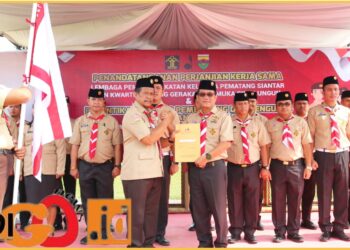 Kepala Lapas Pematangsiantar, M. Pithra Jaya Saragih saat penandatangan Kerjasama dengan, yang diwakili Ketua Harian Kwarcap Simalungun Juarsa Siagian, Selasa (20/2).