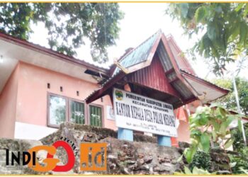 Kantor Kepala Desa Pulau Medang yang saat ini heboh, Jumat (15/3).