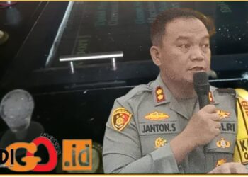 Kapolres Pelabuhan Belawan, AKBP. Janton dan salah satu meja slot milik Akuan Cs, Selasa (14/5).