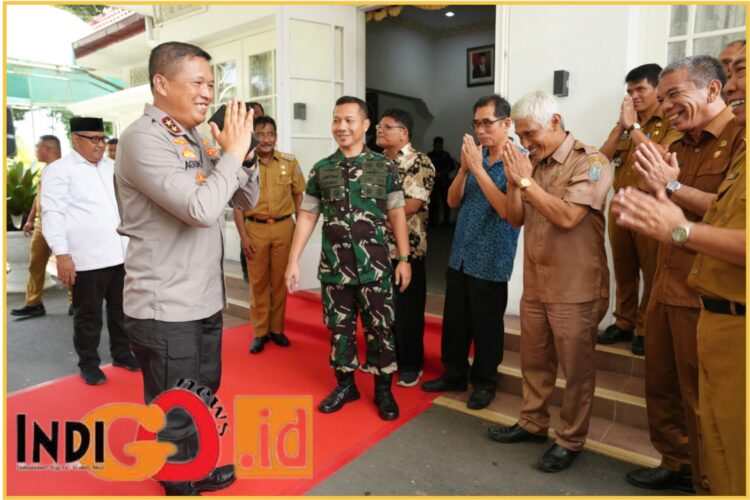 Kapolda Sumut, Irjen. Pol. Agung saat kunker di Polresta Binjai bersama PJU Polda Sumut, Senin (27/5).