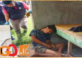Korban tanpa identitas diri saat ditemukan di pos jaga, Selasa (18/6).