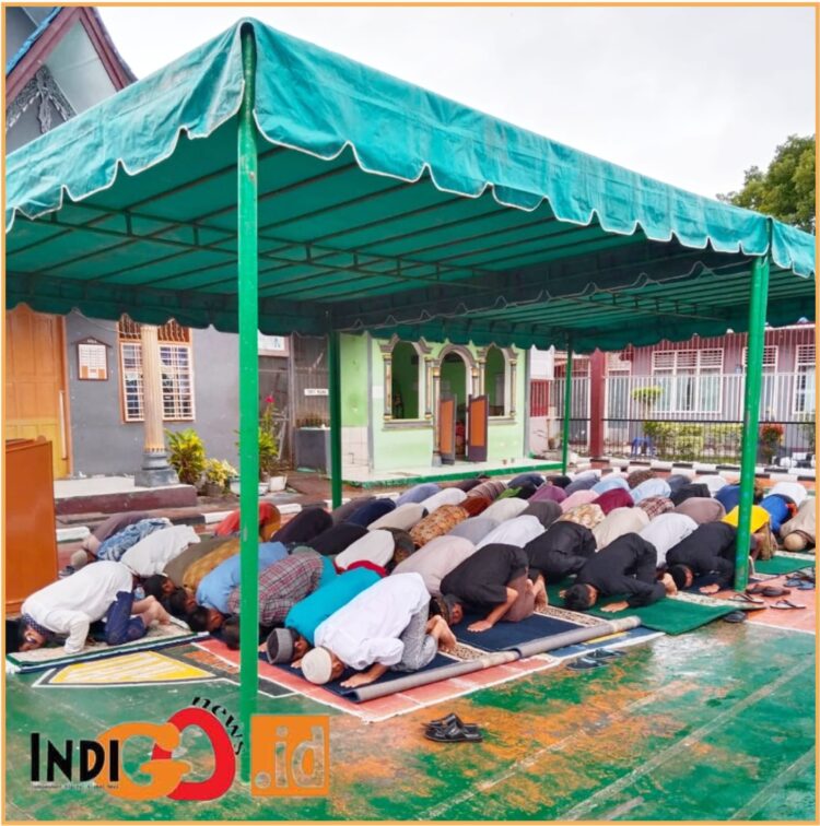 Warga binaan saat shokat idul adha, Senin (17/6).