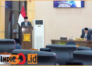 DPRD OKU Timur saat rapat paripurna pembahasan LKPj Bupati tahun 2023, Rabu (19/6).