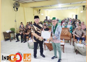 Bupati OKU Timur, Ir. H. Lanosin MT saat menghadiri pelantikan HMI dan KOHATI OKU Timur, Sabtu (29/6).