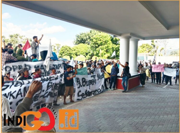 Aliansi Permata saat aksi unjukrasa, Senin (1/7).