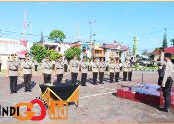 Kapolres Dairi, AKBP. Agus saat pimpin sertijab dan naik pangkat 6 orang personil, Selasa (2/7).