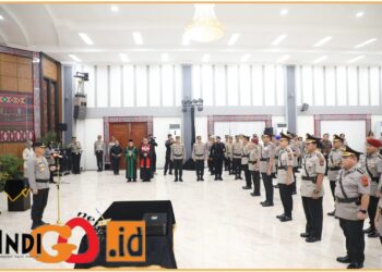 Komjen. Pol. Agung saat pimpin sertijab PjU dan Kapolres jajaran Polda Sumut, Jumat (5/7).