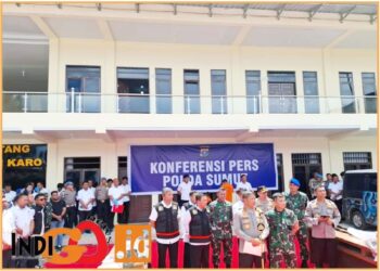 Kapolda Sumut, Komjen. Pol. Agung saat konferensi pers, Senin (8/7).