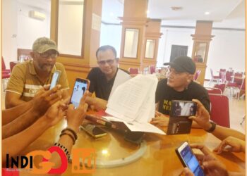 DPD LI BAPAN Wilayah Kepri, Ahmad Iskandar Tanjung saat konferensi pers, Selasa (23/7).