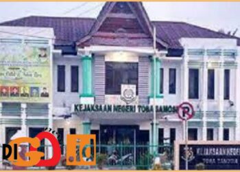 Kejari Toba yang disebut sebut lelet dan selalu lambat menyeledaikan berkas perkara, Kamis (1/8).