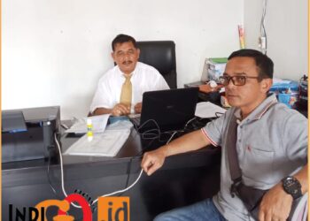 Drs. Marudut Hutajulu SH, MH, MM saat diwawancarai reporter Indigonews, Selasa (20/8).