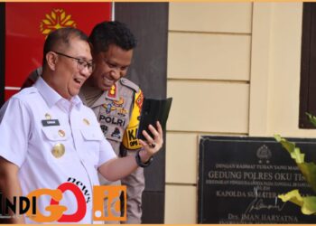 Pjs. Bupati OKU Timur, Prof. Dr. H. M. Edwar Juliartha S.Sos, MM bersama Kapolres OKU Timur, AKBP. Kevin Leleury SIK, M.Si, Rabu (25/9).