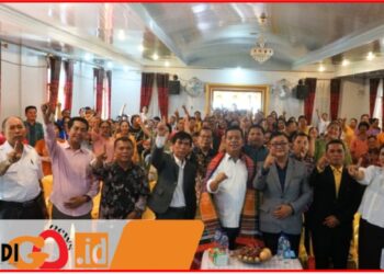 RHS - Azi saat hadiri seminar pelayanan Gereja, Kamis (17/10).