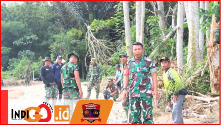 Dansatgas TMMD ke- 122 Tahun Anggaran 2024, Letkol. Inf. Slamet Faojan M.Han saat tinjau lokasi sasaran pembangunan di Tanjung Pinggir,  Jumat (25/10).