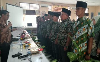 Kabid Diknas SMP Muara Enim Lantik Anggota MKKS SMP Wilayah Kabupaten
