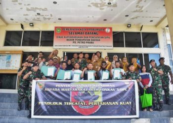 Sambut HUT Ke-75 Kavad, Yonkav 5/DPC Serahkan 50 Akta Kelahiran Kepada Masyarakat