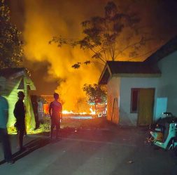 1 Tewas 1 Luka, Insiden Terbakarnya Gudang BBM Diduga Ilegal di Gelumbang Tadi Malam
