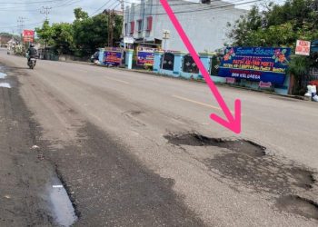 Terdapat Jalan Rusak Dan Berlobang di Jalan Sultan Mahmud Badarudin II Muara Enim Kerap Memakan Korban