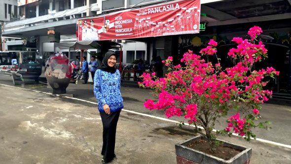 Cerita Tutia Rahmi, Angkat Derajat Keluarga Berkat Beasiswa dari Bukit Asam (PTBA)