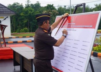 Kejari Muara Enim Lakukan penandatanganan Zona Integritas WBK Dan Fakta Integritas