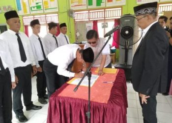 Optimalkan Pelayanan, Kades Karang Endah Gelumbang Rombak Perangkat Desanya