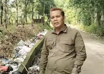 Kepala Desa Ulak Bandung Himbau Warga untuk Tidak Membuang Sampah Sembarangan