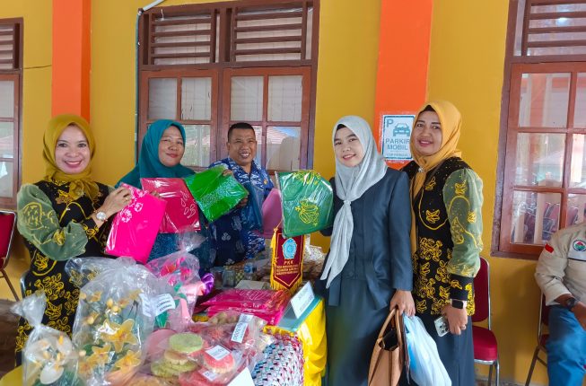 Anggota DPRD Muara Enim, Sheri Yosy Maser, Hadiri Musrenbang Kecamatan Ujanmas dan Tinjau UMKM